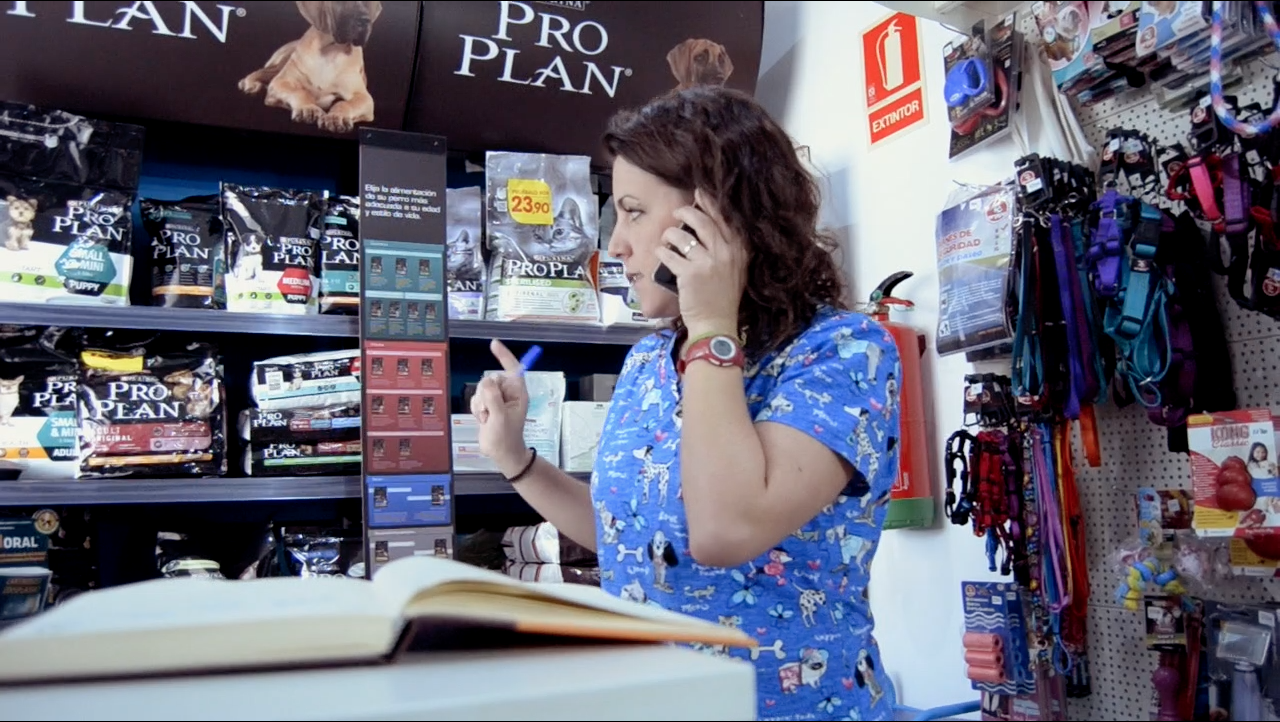 tienda-especializada-clinica-veterinaria-la-motilla